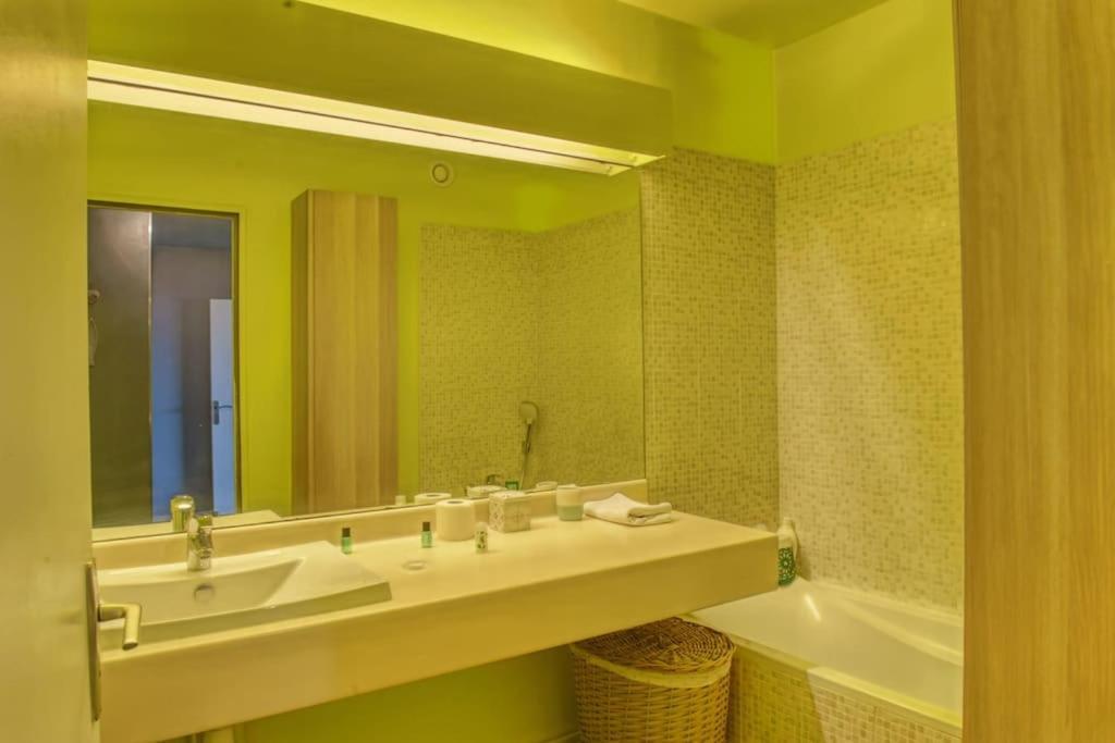Superbe Appart/ 2Ch / 4 Pers / Terrasse / Vue Mer Марсилия Екстериор снимка